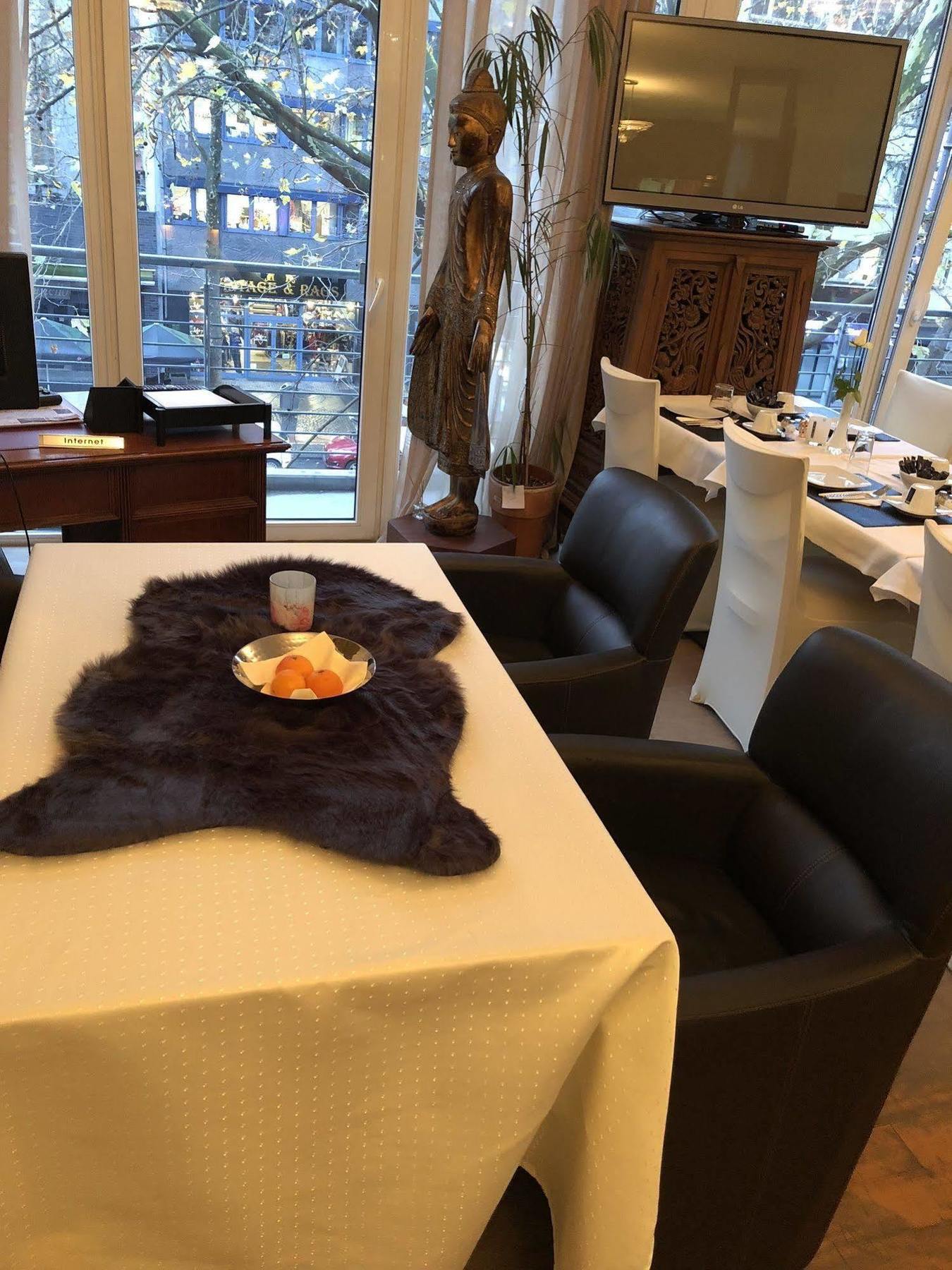Royal Inn Кёльн Экстерьер фото