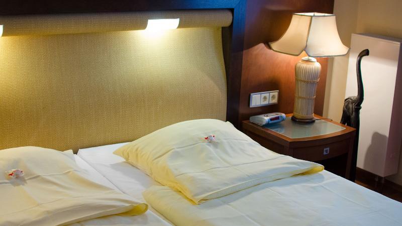 Royal Inn Кёльн Экстерьер фото