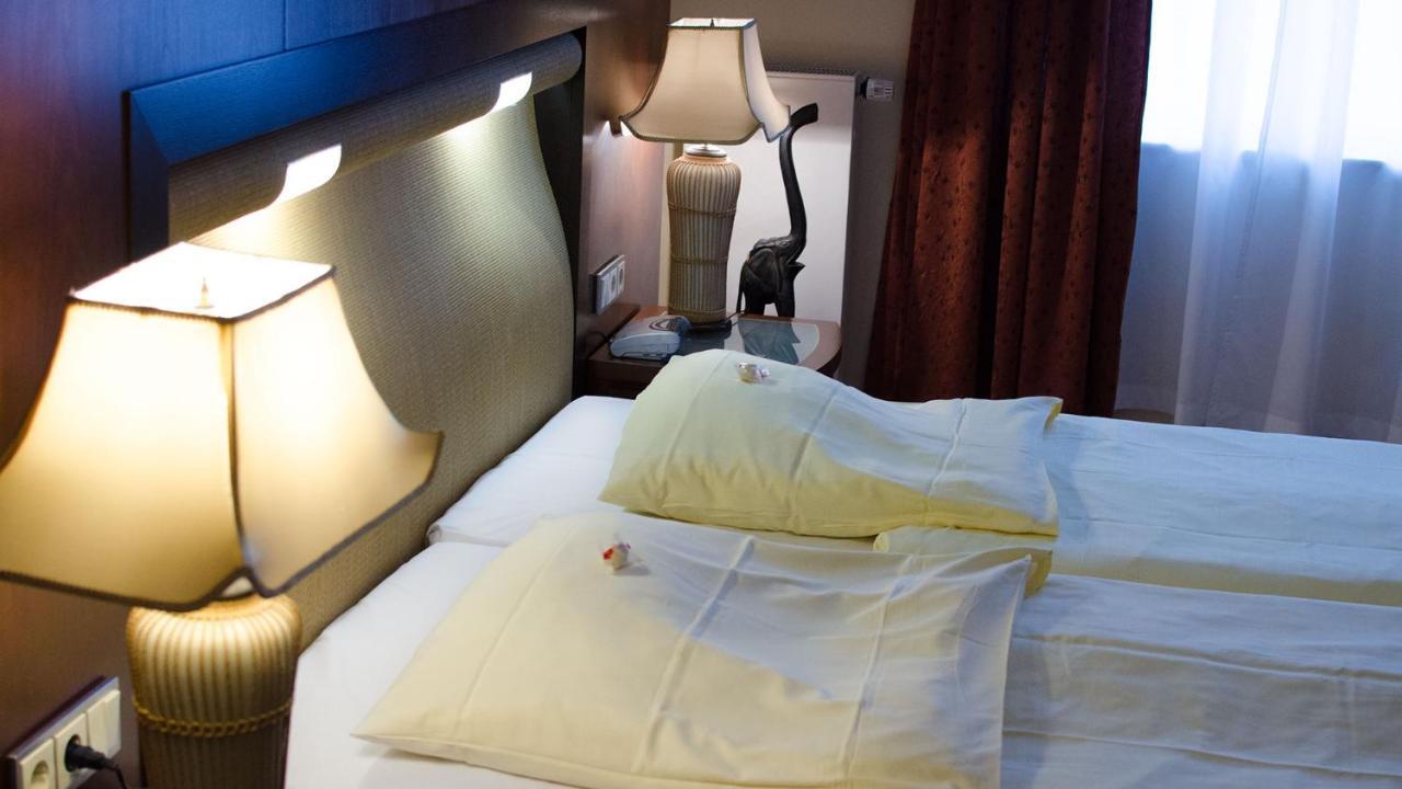 Royal Inn Кёльн Экстерьер фото