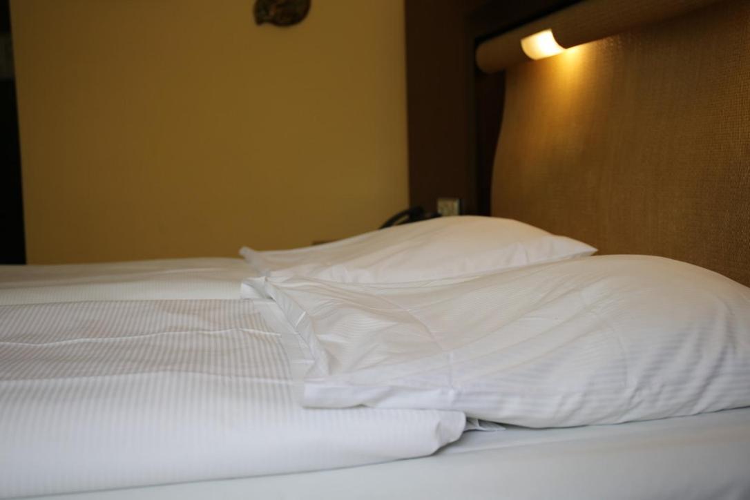 Royal Inn Кёльн Экстерьер фото
