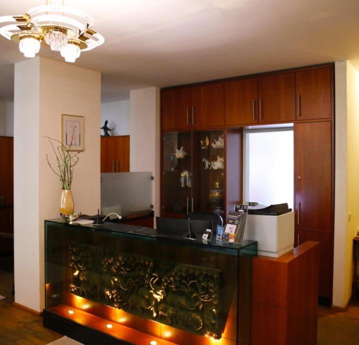 Royal Inn Кёльн Экстерьер фото